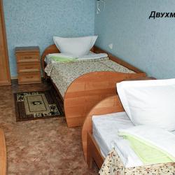 Номер стандарт с 2 односпальными кроватями (с завтраком)