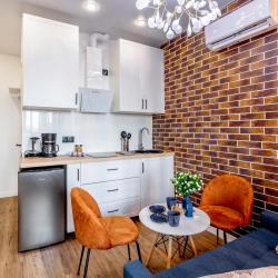 Фото Отель На квартире на улице Сколковская 9Б