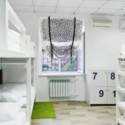 Кровать в 10-местном общем номере