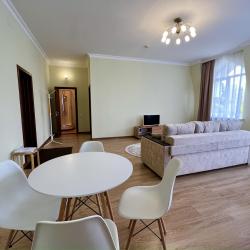 Фото Отель Mountains (Маунтинс)