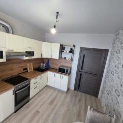 Апартаменты улучшенные Макаренко, 3 (137)