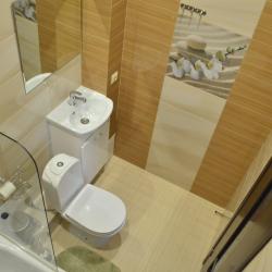 Комната люкс с 1 односпальной и 1 двуспальной кроватью