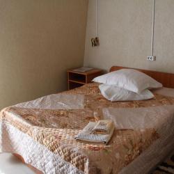 Номер стандарт с 1 двуспальной кроватью