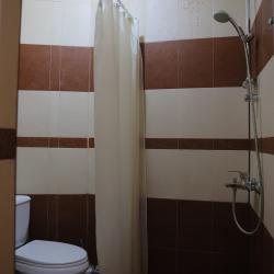 Номер стандарт с 1 двуспальной кроватью