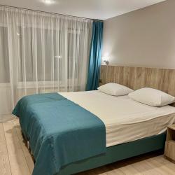 Номер стандарт с 1 двуспальной кроватью