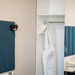 Номер стандарт с 1 двуспальной кроватью