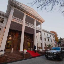 Фото Отель Zarafshon Parkside (Зарафшон Парксайд)