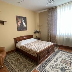 Номер стандарт с 1 двуспальной кроватью