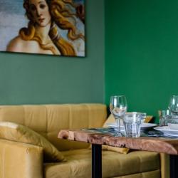 Фото Апартаменты на Рябиновой улице 3