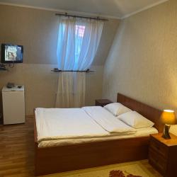 Номер стандарт с 1 двуспальной кроватью
