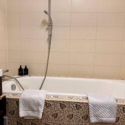 Фото Отель KluchnikOFF (КлючникОФФ) на Революционной