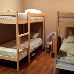Кровать в 8-местном общем номере (мансарда)