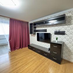 Фото Отель Большая 2х комнатная на Гладкова 26