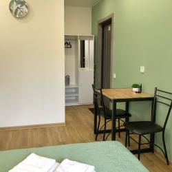Фото Отель SweetHome (СвитХоум) на улице Депутатская