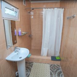 4-местный номер стандарт семейный с 1 двуспальной кроватью