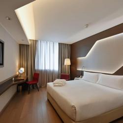 Фото Отель DoubleTree by Hilton Yerevan City Centre (Даблтри Хилтон Сити Центр)