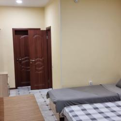 Номер эконом семейный с 3 односпальными кроватями (без окна)