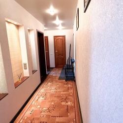 Фото Апартаменты на улице Крупинова 4