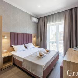 Фото Отель Гранада