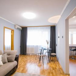 Фото Апартаменты на улице Лейтенанта Шмидта 7