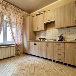 Фото Апартаменты на улице Толстого 180Б