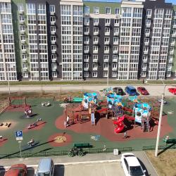 Фото Апартаменты Суточно на улице Героя Зорина 3