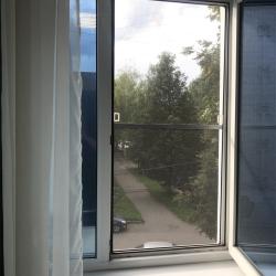 Кровать в общем 2-местном женском номере №31 (удобства на этаже)