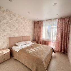 Фото Апартаменты на Островского 110