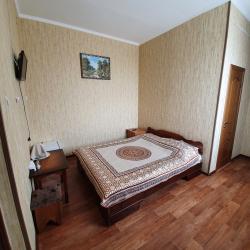 Номер стандарт с 1 двуспальной кроватью №21,22