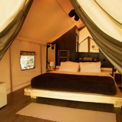 Шатер делюкс с 1 двуспальной кроватью