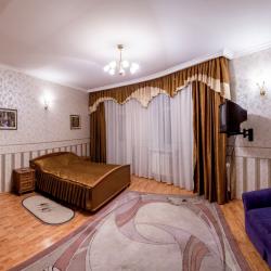 Комната комфорт с 1 двуспальной кроватью (с завтраком)