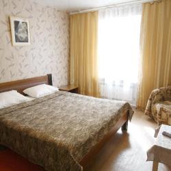 Номер стандарт с 1 двуспальной кроватью