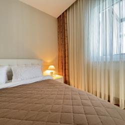 Фото Уютные апартаменты в Парковом квартале отеля «Имеретинский»