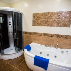 Номер люкс с 1 двуспальной кроватью