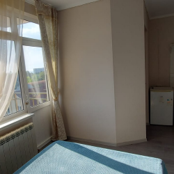 Комната стандарт с 1 двуспальной кроватью и балконом