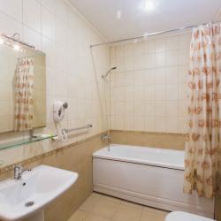 Номер полулюкс с 2 односпальными кроватями