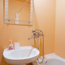 Фото Отель LetoApart (ЛетоАпарт) на улице Удалова 7