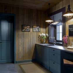 Коричневое шале в деревне Изубрица