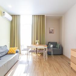 Фото Апартаменты Green Home на улице Весёлая