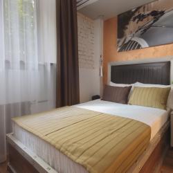 фото 32 Mia Milano (Миа Милано)