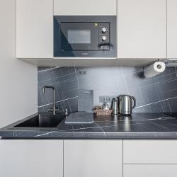 1-комнатные апартаменты студия г. Нижний Новгород, ул. Родионова, д. 136Б с 1 двуспальной кроватью