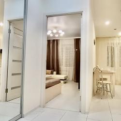 Фото Апартаменты на улице Суворова 165