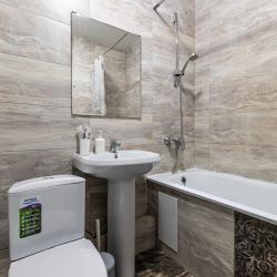 2-комнатные апартаменты улучшенные улица Галимджана Баруди, д. 4 с 1 двуспальной кроватью