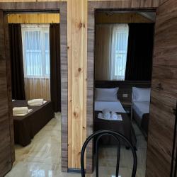 Бунгало улучшенное с 3 односпальными и 1 двуспальной кроватью