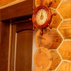 Номер в доме из бруса