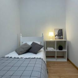Фото Апартаменты на улице Орджоникидзе, 41А