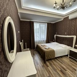 Фото Апартаменты на улице Титова 30