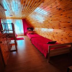 4-местный номер стандарт семейный (мансарда)