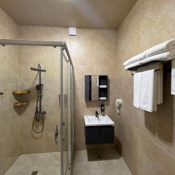 Номер стандарт с 1 двуспальной кроватью