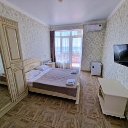 4-местный номер делюкс с балконом и видом на море